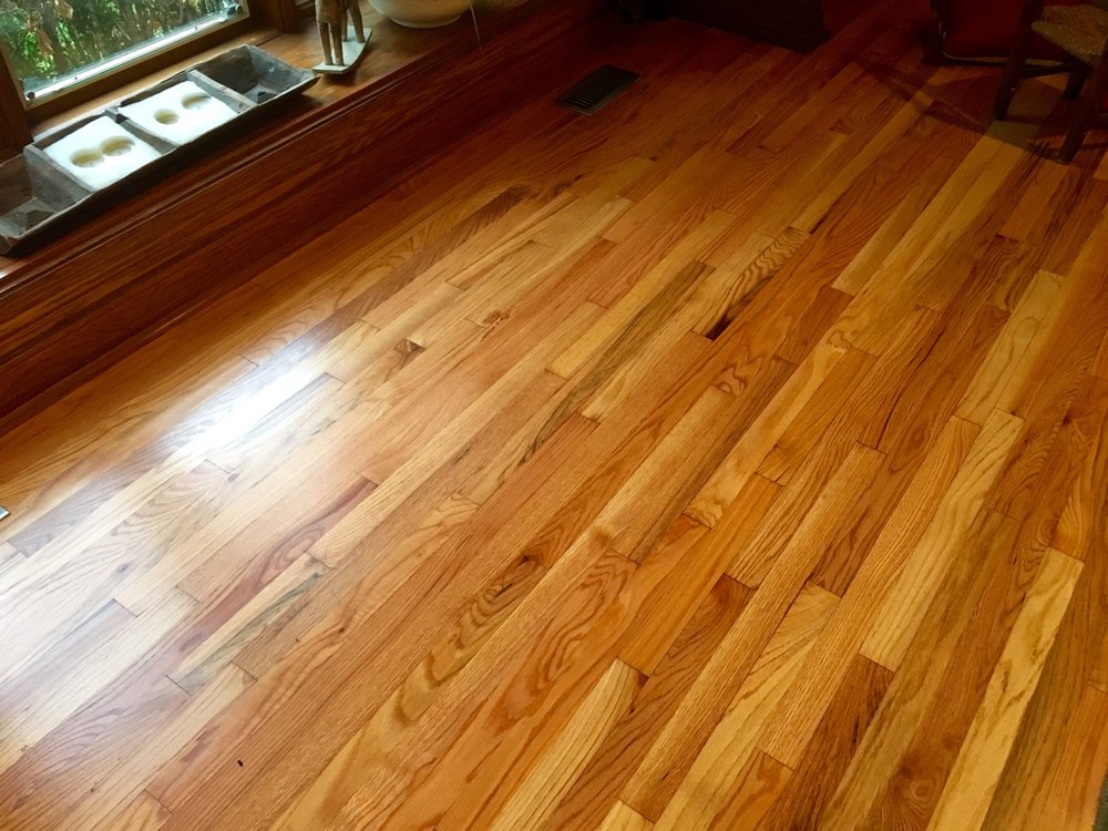 Installing and Maintaining Red Oak Flooring